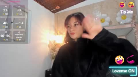 Candy hot online show from 10/04/25, 03:21