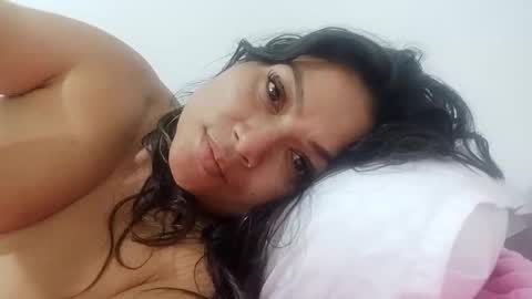 Snapshot of candy_kyle chatting on 11/21/25, 06:45 candy kyle online show from 11/21/25, 06:45