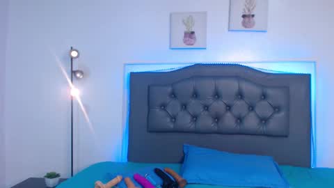 Candy online show from 11/26/25, 07:04