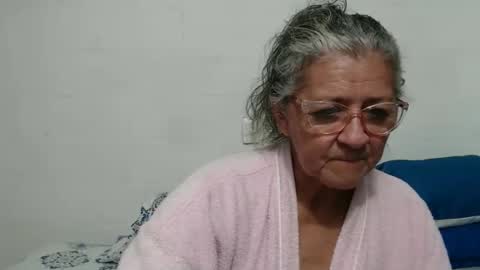 candy online show from 11/04/25, 11:04