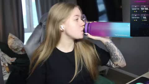 Snapshot of candy_meggie chatting on 01/13/25, 12:56 Megan online show from 01/13/25, 12:56