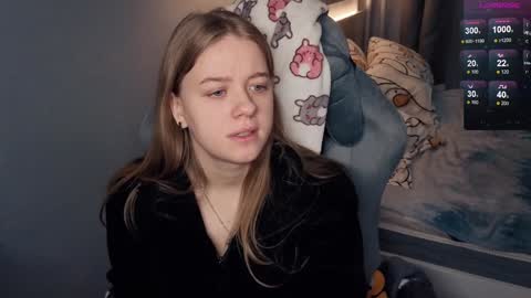 Snapshot of candy_meggie chatting on 01/28/25, 11:28 Megan online show from 01/28/25, 11:28