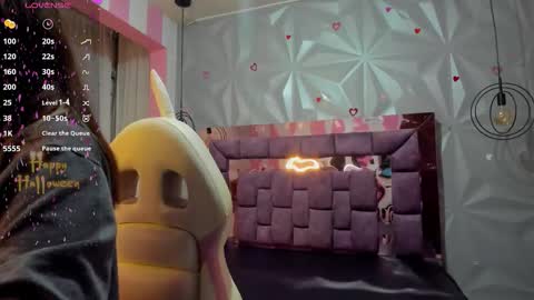 Ania online show from 10/24/25, 11:06