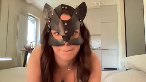 Snapshot of candy_puss chatting on 05/15/26, 04:25 candy online show from 05/15/26, 04:25