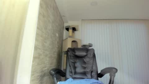 candy_queen81 online show from 04/13/26, 11:05