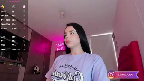 Ana online show from 09/29/25, 03:39