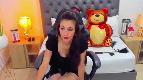 CANDY online show from 02/20/25, 09:42