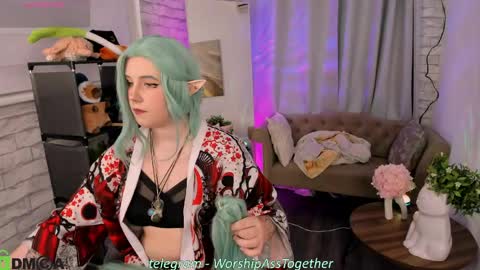 Snapshot of candy_yeah chatting on 05/04/26, 01:01 Mary online show from 05/04/26, 01:01