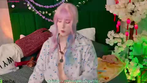 Snapshot of candy_yeahh chatting on 06/27/26, 02:05 Mary online show from 06/27/26, 02:05