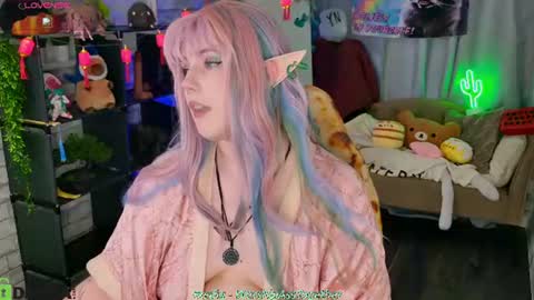 Snapshot of candy_yeahh chatting on 07/24/26, 01:36 Mary online show from 07/24/26, 01:36