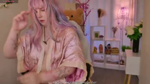 Snapshot of candy_yeahh chatting on 08/02/26, 01:04 Mary online show from 08/02/26, 01:04