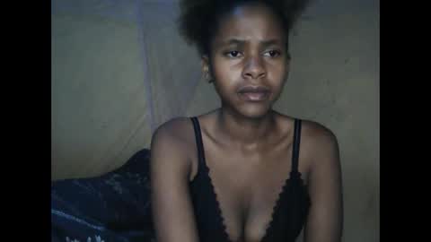 candybrown001 online show from 09/15/25, 06:41