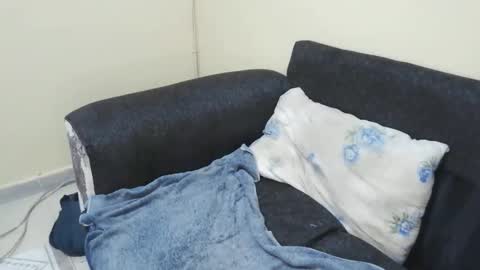 Snapshot of candybrown001 chatting on 11/14/25, 07:40 candybrown001 online show from 11/14/25, 07:40