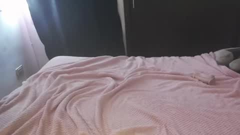 Candy online show from 04/18/26, 07:58