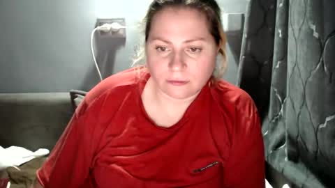Laura online show from 10/21/25, 06:19