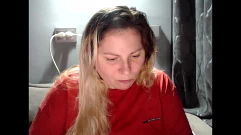 Laura online show from 12/13/25, 08:36