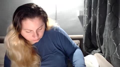 Laura online show from 02/13/26, 07:21