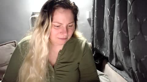 Laura online show from 03/06/26, 06:48