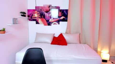 Candy online show from 03/08/25, 12:22