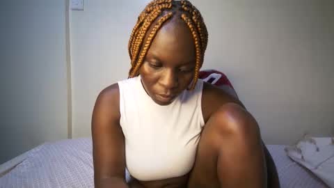 candycurly_ online show from 11/27/25, 05:48