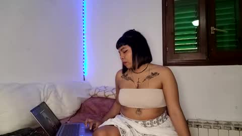 Snapshot of candydoll___ chatting on 03/01/25, 10:13 Doll Dont forget to follow me on all my platforms online show from 03/01/25, 10:13