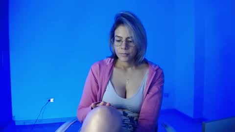 Candy Dowson online show from 09/23/25, 10:40