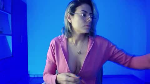 Candy Dowson online show from 10/31/25, 10:38