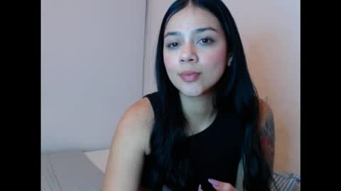 Sara online show from 11/04/25, 01:48