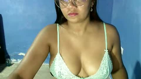 candyflowerlub online show from 01/03/25, 11:57