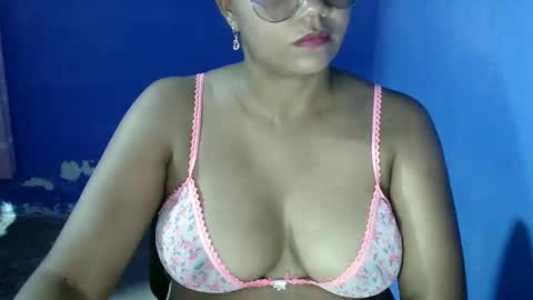 candyflowerlub online show from 01/15/25, 03:11