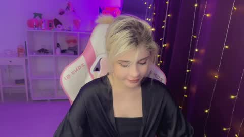 You can call me HH online show from 12/14/25, 06:01