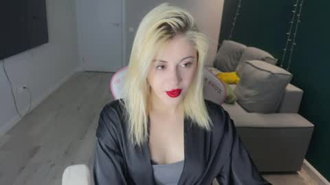 Snapshot of candyhannah chatting on 04/20/26, 05:05 You can call me HH online show from 04/20/26, 05:05