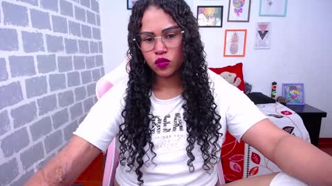 Karen online show from 01/12/25, 08:36