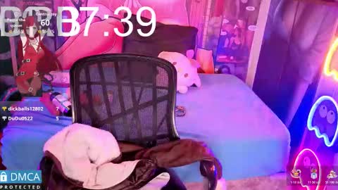 Snapshot of candykane06 chatting on 11/25/25, 02:00 Candy online show from 11/25/25, 02:00