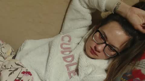 say meow and send tips  online show from 03/09/25, 01:04