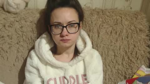 Snapshot of candylady136 chatting on 02/14/25, 12:57 say meow and send tip online show from 02/14/25, 12:57