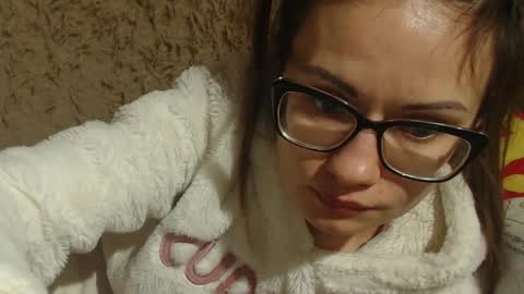 Snapshot of candylady136 chatting on 02/24/25, 02:37 say meow and send tip online show from 02/24/25, 02:37