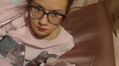 Snapshot of candylady136 chatting on 10/16/25, 09:16 say meow and send tip online show from 10/16/25, 09:16