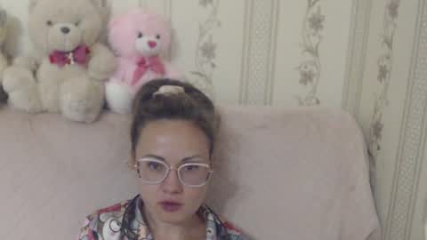 Snapshot of candylady136 chatting on 07/02/26, 06:47 say meow and send tip online show from 07/02/26, 06:47