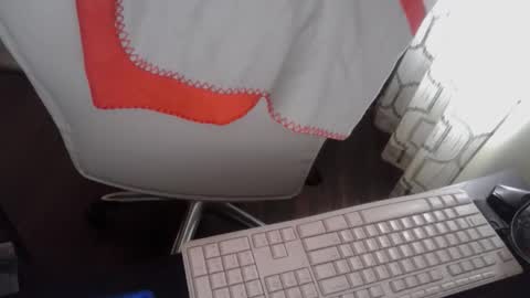 Snapshot of candyland022 chatting on 03/26/26, 04:01 candyland022 online show from 03/26/26, 04:01