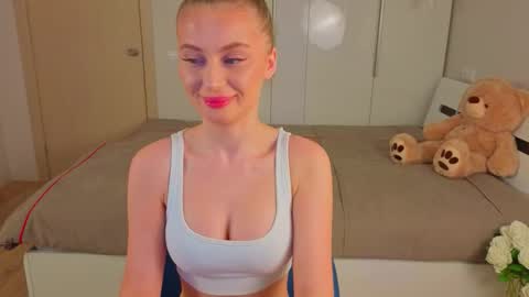 Im your dream online show from 10/28/25, 05:55