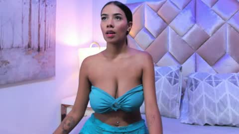 Snapshot of candylips4 chatting on 04/04/26, 02:36 Candy online show from 04/04/26, 02:36