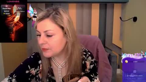 Snapshot of candylons chatting on 02/23/26, 06:33 CandyLons online show from 02/23/26, 06:33