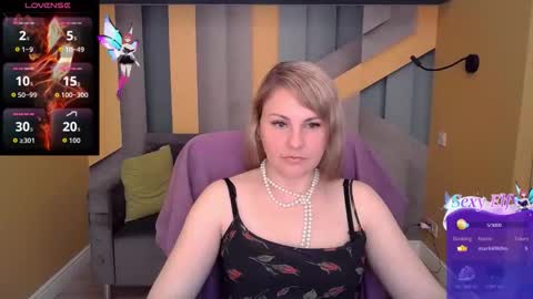 Snapshot of candylons chatting on 03/22/26, 07:06 CandyLons online show from 03/22/26, 07:06