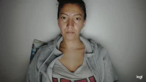 Snapshot of candymilfff chatting on 01/26/25, 03:27 candymilfff online show from 01/26/25, 03:27