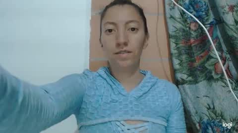 Snapshot of candymilfff chatting on 03/10/25, 02:28 candymilfff online show from 03/10/25, 02:28