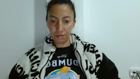 Snapshot of candymilfff chatting on 09/16/25, 04:13 candymilfff online show from 09/16/25, 04:13