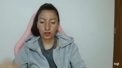 Snapshot of candymilfff chatting on 11/01/25, 07:16 candymilfff online show from 11/01/25, 07:16