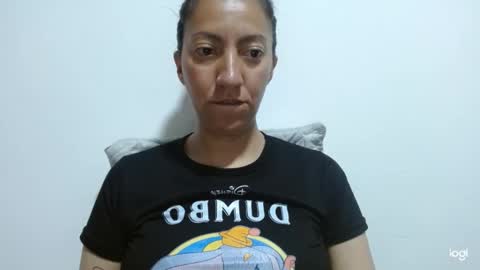 Snapshot of candymilfff chatting on 06/04/26, 03:12 candymilfff online show from 06/04/26, 03:12