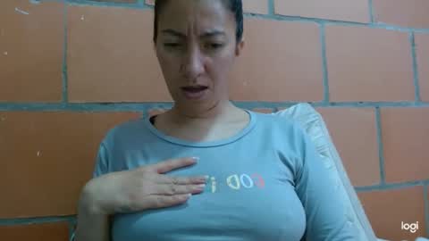 Snapshot of candymilfff chatting on 06/09/26, 02:06 candymilfff online show from 06/09/26, 02:06